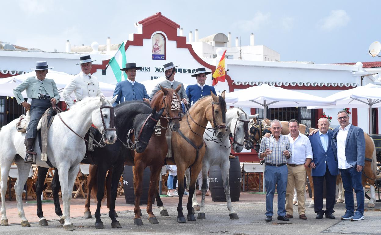 Los Caballistas, un icono en la historia de la Feria de Fuengirola más